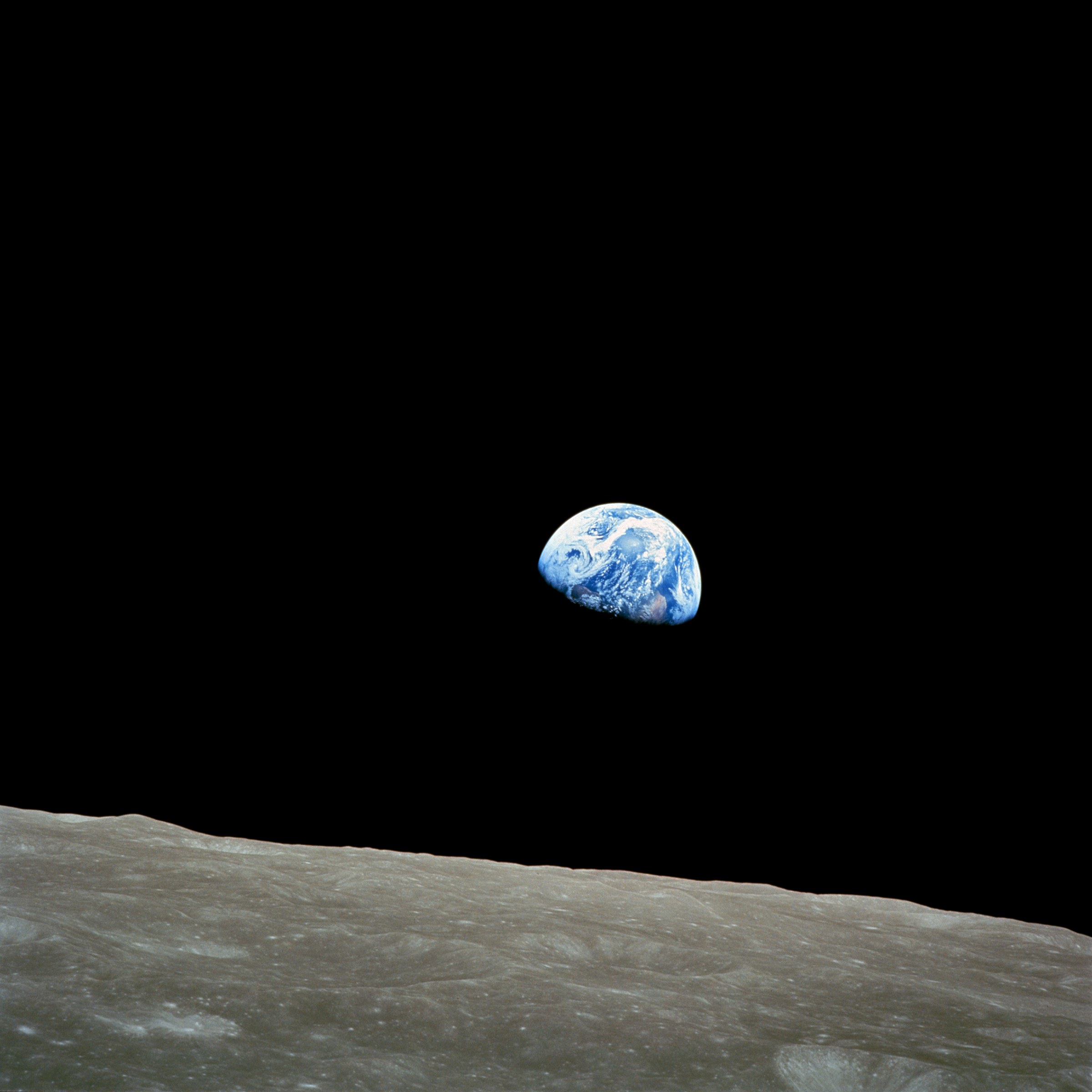 Earthrise — NASA Apollo 8, William Anders (1968) Earthrise — Apollo 8 (1968) — la Terra che sorge sulla Luna. Ispirò artisti e musicisti di tutto il mondo.
